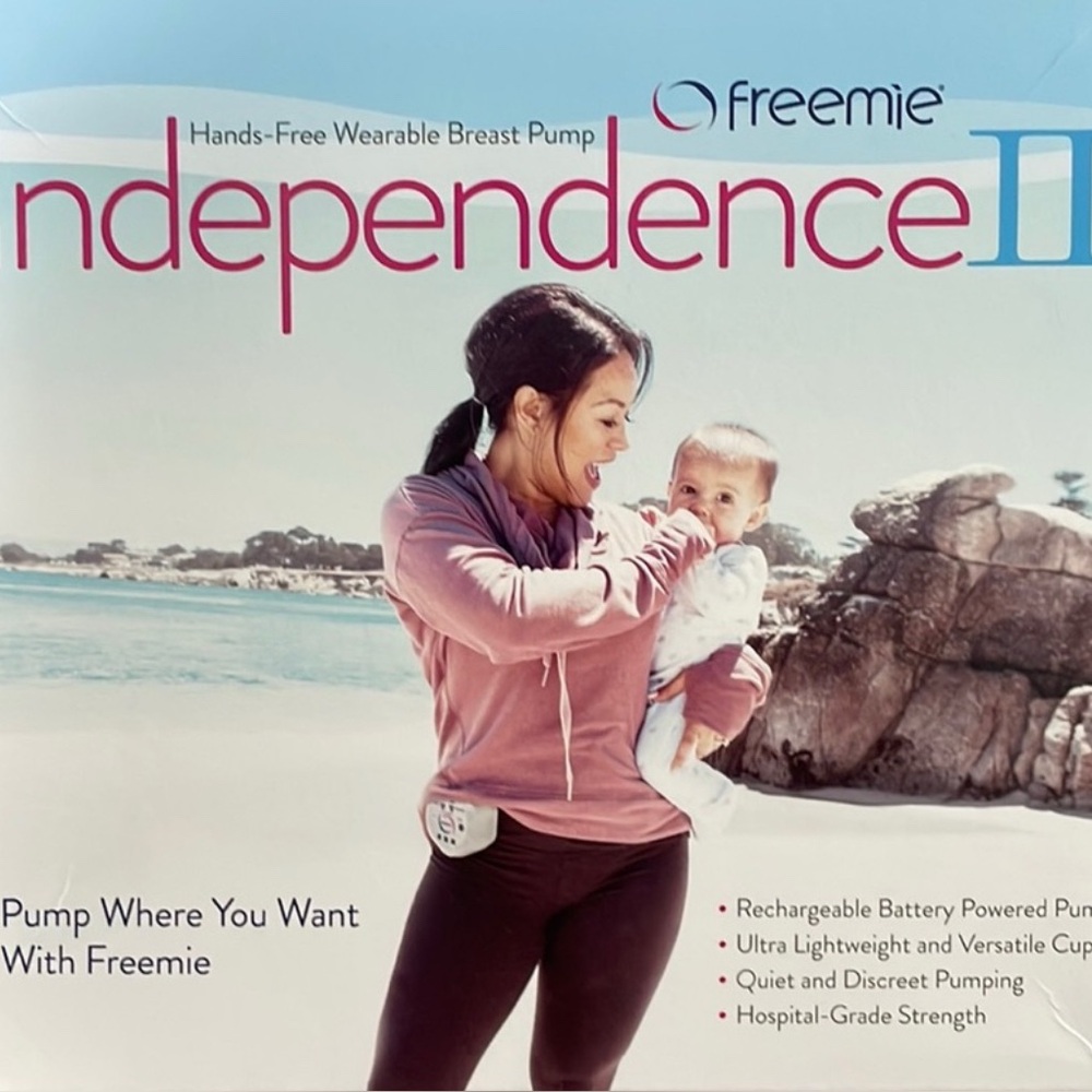 Freemie Independence II Breast Pump System with Standard Cups -Never Used